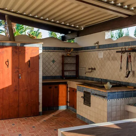 Adele Alcamo, Piscina Privata E Privacy * Alcamo Marina