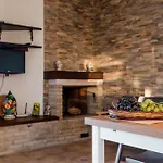 וילה Adele Alcamo, Piscina Privata E Privacy