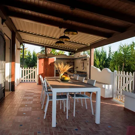 Adele Alcamo, Piscina Privata E Privacy Alcamo Marina