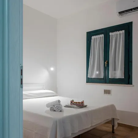 Adele Alcamo, Piscina Privata E Privacy *
