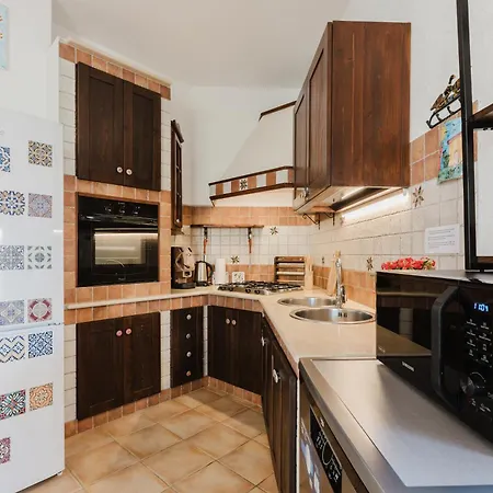 فيلة Adele Alcamo, Piscina Privata E Privacy ألكامو مارينا