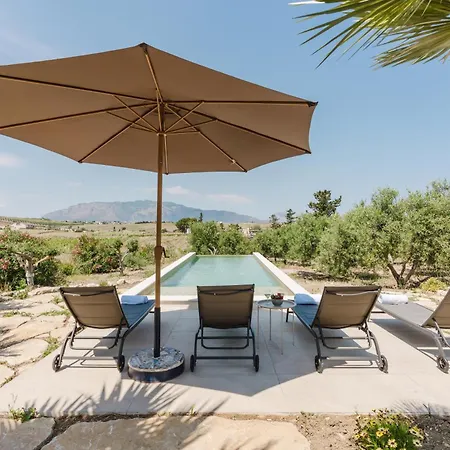Adele Alcamo, Piscina Privata E Privacy Alcamo Marina