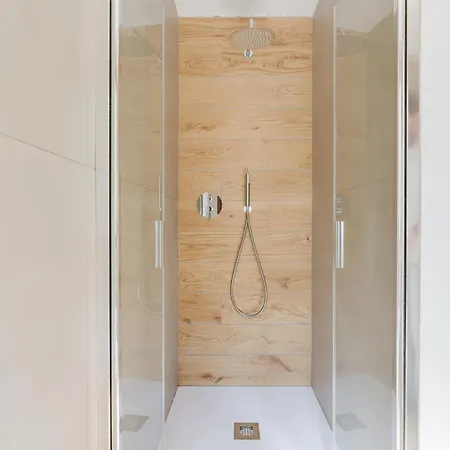 Adele Alcamo, Piscina Privata E Privacy ألكامو مارينا