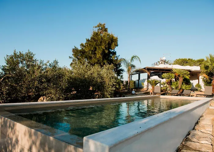 Adele Alcamo, Piscina Privata E Privacy *